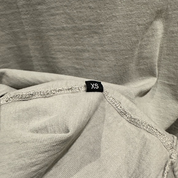 JOHN ELLIOT | university tee - Picture 5 of 5